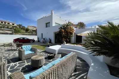 Villa style Ibiza à 250 mètre de la plage