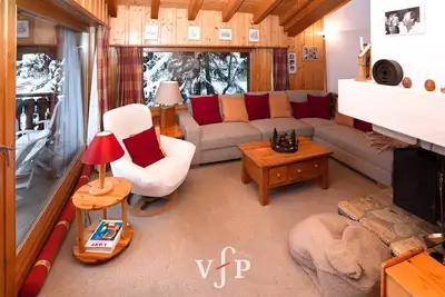 Image de Charmant appartement dans la région de Brunet, en face de l'épicerie et à côté de l'arrêt de bus. Vu