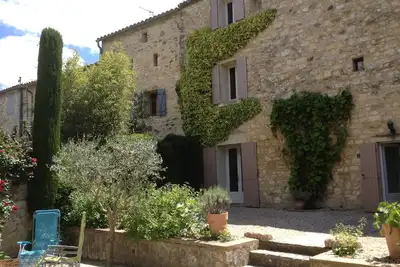 Image de Maison villageoise de charme, entre Nîmes et Uzès, avec piscine.