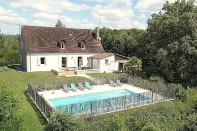 Image de Villa en Perigord noir au calme avec piscine privée chauffée 15pers