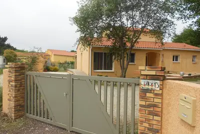 Image de F2 RdC Calme Et Confortable - Proche Mer Et Espagne