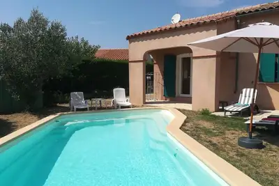 Image de Villa****-BoxWifi-Climatisée-Plain pied-Piscine Alarme-4ch-2sdb-8lits. Clôture