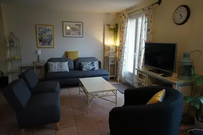 Image de Charmante Bastide Avec Piscine Dans Residence Securisee