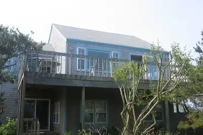 Image de Juin Baisse De Prix! Belle maison de Madaket Nantucket avec des vues panoramiques sur l'eau