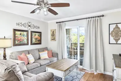 Image de King Master, à côté de Silver Dollar City & Table Rock Lake, pont de 20ft, piscine, WiFi