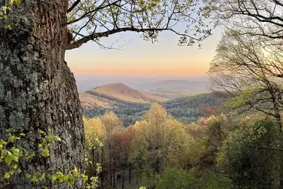 Image de Grande location de vacances Chalet Mountain Views 6 Br