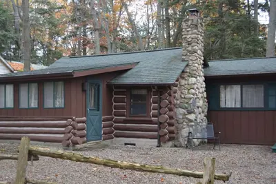 Image de Spacieux Log Cabin - Sleeping Bear National Lakeshore