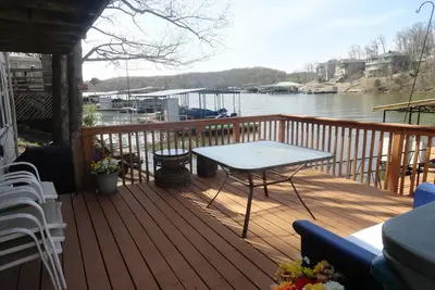 Image de Profitez Des Couchers Du Soleil Dans Le Spa Apaisant Au Bord De L'Eau