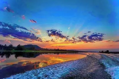 Image de Superbe cabine privée sur l'eau!