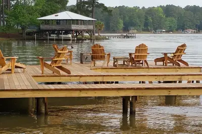 Image de Nouveau! ! Incroyable, chalet rustique en parfait emplacement +! !