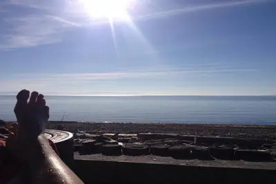 Image de Suite lumineuse et spacieuse dans la péninsule de Comox désirable - court terme ou vacances