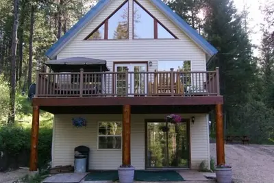 Image de Beautiful Mountain Vacation Cabin / w Hot Tub 0nly 30 Miles from Boise Id