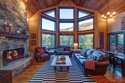 Image de Vues de millions de dollars sur le lac Purgatory! Seulement 1 Mile to Ski Resort! Des taux plus bas!