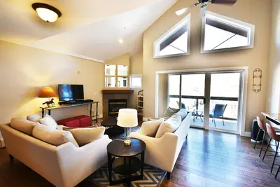 Image de Condo Keystone, 9 couchages, familial, au dernier étage; dates d'hiver disponibles!