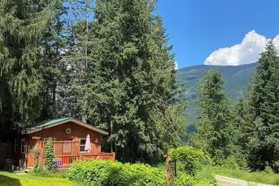 Image de Animaux acceptés Cottage Kootenay Mountain-View pour deux-250-551-1003