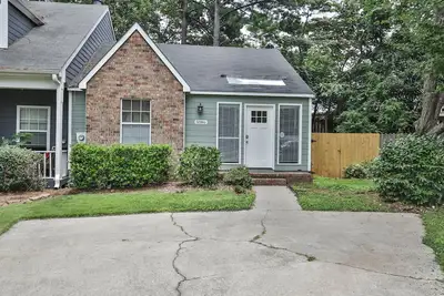 Image de Maison de ville 2 chambres 2 salles de bain pour 6 animaux de compagnie Bienvenue