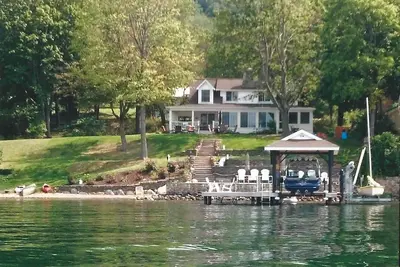 Image de Beauté du secteur riverain du lac Canandaigua - Détendez-vous à la maison DeMarco!