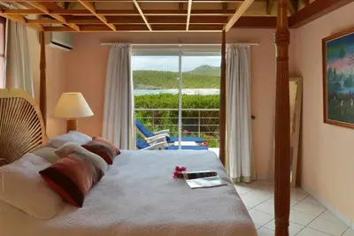 Image de Villa Rosebud, 2br, 2ba, (2-4 personnes), sur la plage d'Anse Des Cayes