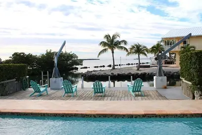 Image de Envoyez Un E-Mail Pour Toutes Demandes De Bijou Direct Oceanfront, Piscine chauffée au sel, 70 pieds Doc