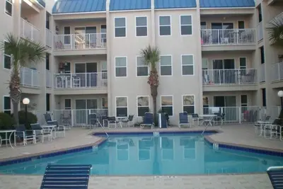 Image de Vacationing Paradise - Condo au premier étage - Plages de sable blanc en vacances Isle