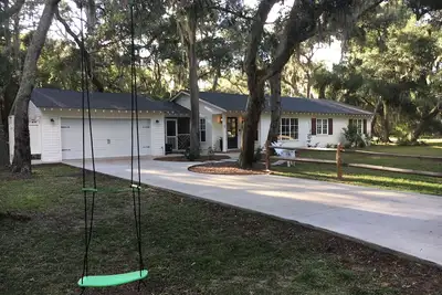 Image de * Exceptionnel * “One” Howland. Magnifiquement rénové. Emplacement parfait