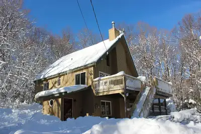 Image de Hillside Haven (Mount Snow) - Remises hebdomadaires et mensuelles disponibles!