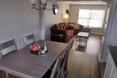 Image de ★ 5 minutes du parc Kellogg ★ Plymouth ★ Parking ★ W / D ★ 8