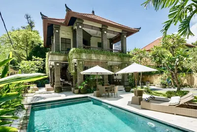 Image de Villa Ibu 3 Bdrm Piscine À 50 Metres À La Plage