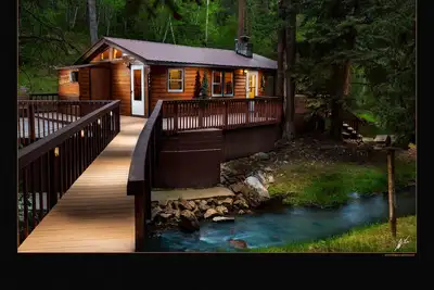 Image de Cabine Cosy Stream-Cide Centralement SITUÉE Dans Le Nord De Black Hills