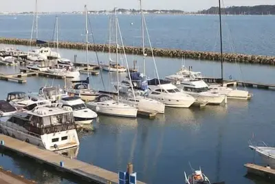 Image de Les Bateaux - Deux Chambres Appartement, Couchages 4