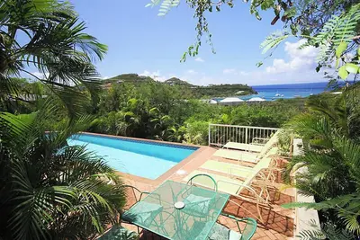 Image de Villa privée à bon prix - Nagez dans votre piscine privée, A / C dans toutes les chambres!