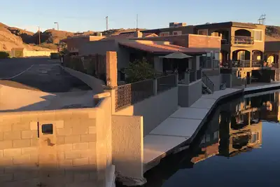 Image de La Maison Grise des Clés de Moovalya. . . était Blanche! ! !