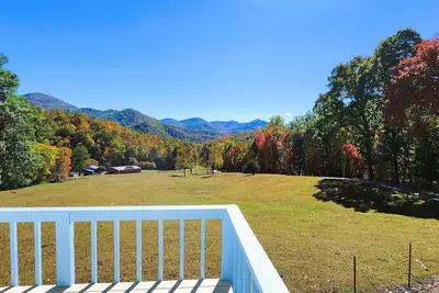 Image de Sur la montagne - 200 acres d'intimité!