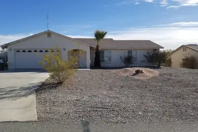 Image de Très propre 3 chambres 2 salles de bain avec toutes les commodités