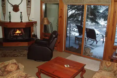 Image de Un excellent rapport qualité-prix Ii: sur Gore Creek, vues magnifiques, calme, bus gratuit, Wi-Fi