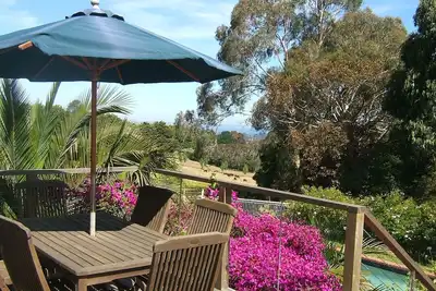 Image de Island View Studio Red Hill - Retraite privée de couples romantiques.