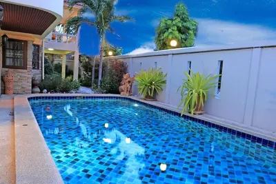 Image de villa avec piscine privée près de la plage