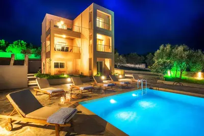 Image de Cyan Icons Villas avec piscine près de Kalyves