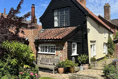 Image de Charmant cottage du 15ème siècle à Hingham élégant et historique