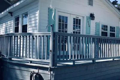 Image de 3 chambres, 2 salles de bain - 7 couchages - terrain de camping des lacs Océan - Wifi - Animaux acceptés