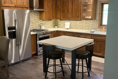 Image de Bain à remous privé 3bdrm / 2bath. . . Profitez de l'été dans les montagnes! 6 personnes