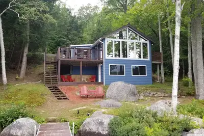 Image de Superbe cabine devant le lac