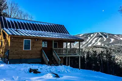 Image de Nouvelle cabine au sommet de la montagne avec des vues et des couchers de soleil incroyables sur Okemo