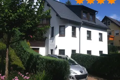 Image de Cosy et très confortable 4 - * - d'habitation au niveau du sol avec terrasse