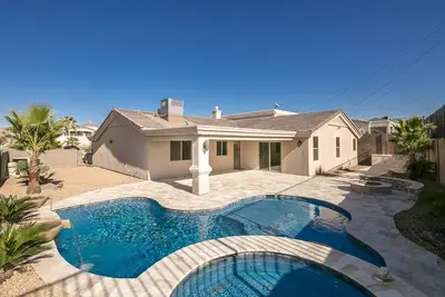 Image de Propre et calme, piscine \/ spa, 3 chambres \/ 2 salles de bains, Vtt Riders Paradise