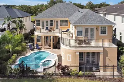 Image de Rénovation complète 2018, salle de jeux, vue sur le golf, salle de théâtre