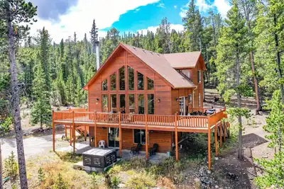 Image de Alpenhaus / 3 Chambres / 3 Bain / Spa / Animaux de compagnie acceptés / Près de Breckenridge