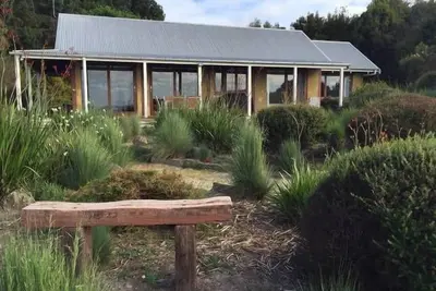 Image de Coastline Cottage Fish Creek - Vues côtières incroyables et à proximité du bal Wilson