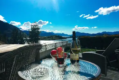 Image de Maison de charme avec une vue fantastique sur la nature de la Norvège