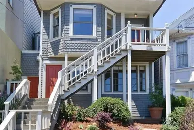 Image de Zen Noe Valley Victorian moderne avec 3 + chambres et vues magnifiques
